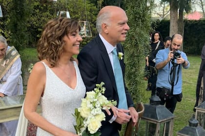Néstor Grindetti y Karina Spalla justo después de casarse