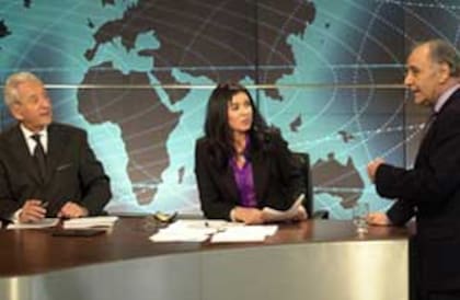 Néstor Ibarra, Mónica Gutiérrez y Enrique Llamas de Madariaga, las caras del noticiero de América