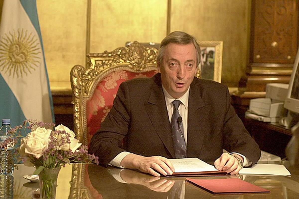 Néstor Kirchner durante la cadena nacional tras la desaparición de Luis Gerez en 2006