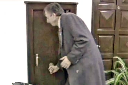 Néstor Kirchner, en el momento que lo lleva a pronunciar la palabra "éxtasis" al manipular el acceso de una caja fuerte, sin saber que estaba siendo grabado