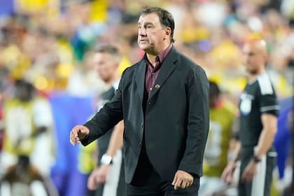 Néstor Lorenzo es el entrenador argentino que dirige a la selección de Colombia