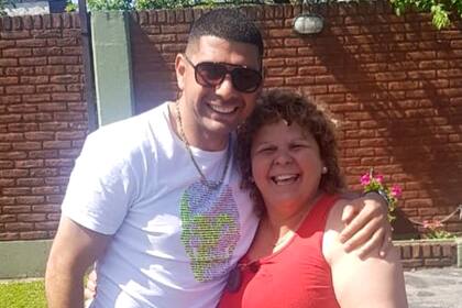 Néstor Ortigoza y su madre Mirta Noemí Sotelo