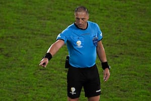 Néstor Pitana será el árbitro de la Final Única de la Copa Libertadores 2021, que se disputará el 27 de noviembre en el estadio Centenario, de Montevideo, entre Flamengo y Palmeiras.
