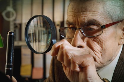 Netflix: El agente topo es un documental que retrata la vejez con sensibilidad y humor