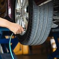Los cuatro errores que nunca hay que cometer al inflar los neumáticos y que pueden dañar al auto