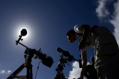 Neuquén y Río Negro serán epicentros del eclipse que tendrá lugar el 14 de diciembre después del mediodía