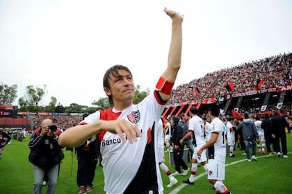 Gabriel Heinze vuelve a Newell's, pero como DT