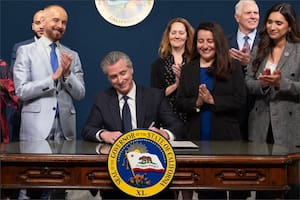 Las 16 nuevas leyes que firmó Newsom para California en un solo día