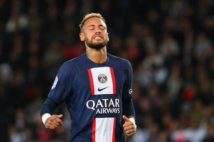 Neymar afronta un juicio en España por presuntas irregularidades en su pase de Santos a Barcelona, que tuvo lugar en 2013.