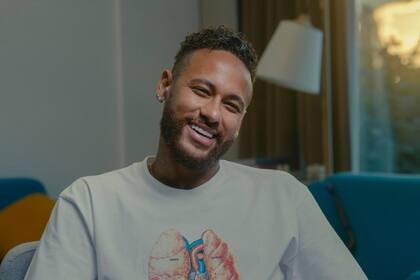 Neymar, el caos perfecto, la serie documental de tres episodios que muestra la controversial vida del astro del fútbol