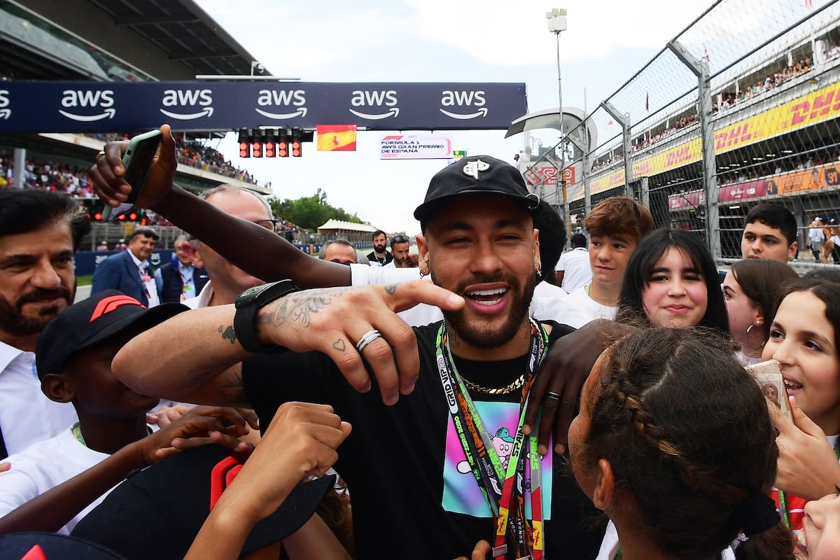 Neymar en el Gran Premio de España de Fórmula 1: una investigación podría terminar con la presencia de famosos en la zona de largada