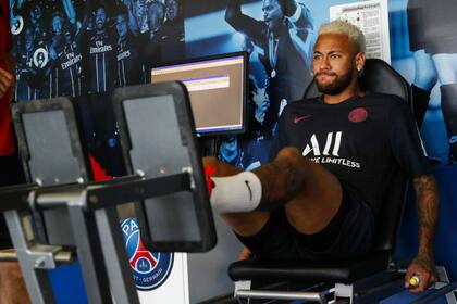 Neymar regresó a los entrenamientos de PSG y se recupera de su lesión en el tobillo