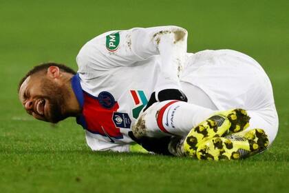 Neymar se lesionó frente a Caen y no podrá estar con Barcelona