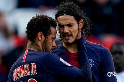 Neymar y Cavani, protagonistas: el brasileño anotó un gol de penal y el uruguayo falló otro.