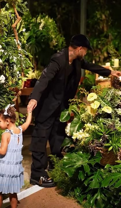 Neymar y su hija, en la boda