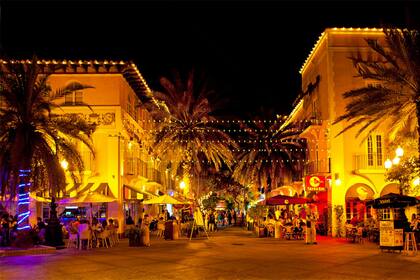 Ni playa ni outlets: Miami también tiene su villa europea, con locales gastronómicos familiares y un ambiente único