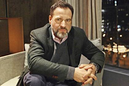 Niall Ferguson: "Los cierres totales son una muy mala idea, y la Argentina es el país que menos puede tolerar un crecimiento negativo"