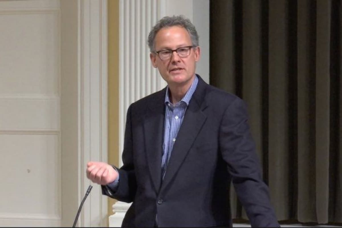 Nicholas Carr publicó varios libros y artículos sobre los efectos de la tecnología en nuestra mente