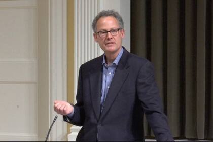 Nicholas Carr publicó varios libros y artículos sobre los efectos de la tecnología en nuestra mente