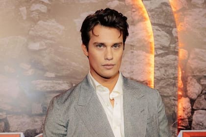 Nicholas Galitzine interpretará a Richards en una nueva película biográfica