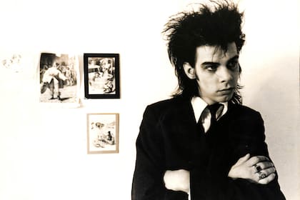Nick Cave, en sus años como oscuro animador de The Birthday Party, luego de
The Boys Next Door.