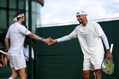 Nick Kyrgios jugó, probablemente, por última vez en Wimbledon: lo hizo en dobles, con Alexander Bublik, tras recibir una invitación