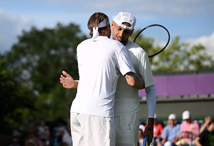 Nick Kyrgios y Alexander Bublik jugaron juntos en dobles de Wimbledon: cayeron ante Marcelo Arévalo y Mate Pavic