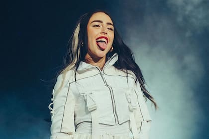 Nicki Nicole se separó de Peso Pluma tras la difusión de un video en el que se lo ve a él de la mano con otra mujer (Foto Instagram @nicki.nicole)