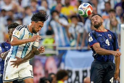 Nico González, en el duelo con Cabo Verde