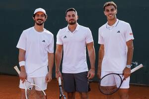Nico Occhiato junto con al Chino Darín y a Francisco Cerúndolo