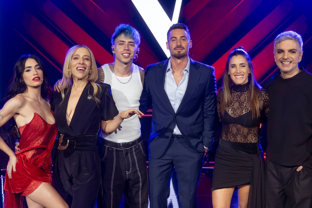 Nico Occhiato y los coaches de cada equipo: Lali, la Sole, Luck Ra y Ale Sergi y Juliana Gattas de Miranda!