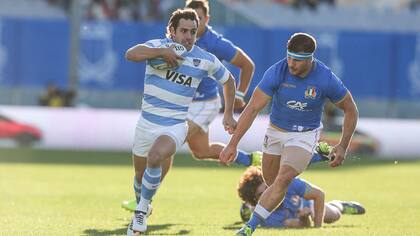 Nico Sánchez, goleador de los Pumas
