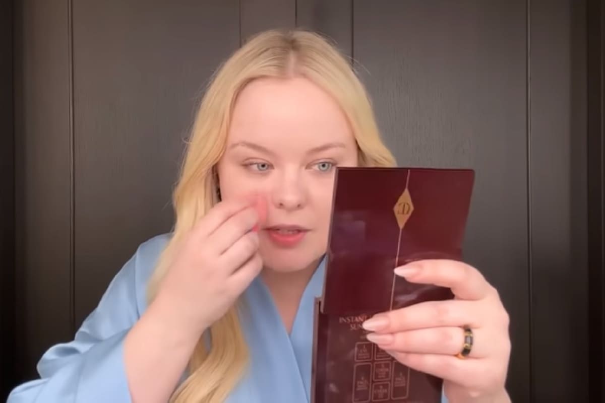 Nicola Coughlan deslumbró a sus fanáticos con su rutina de cuidado de piel