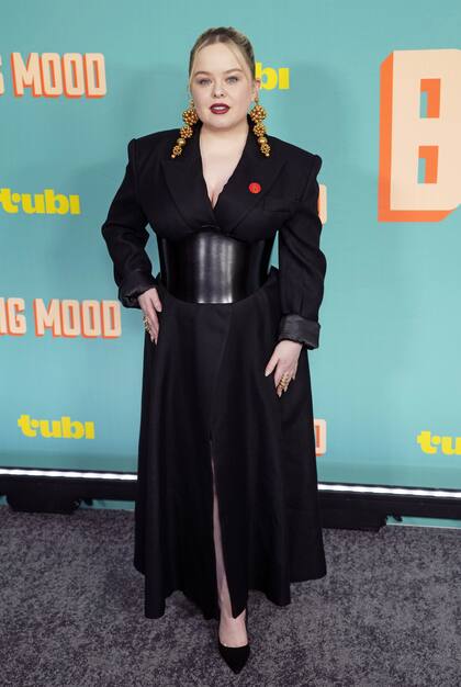 Nicola Coughlan participó del estreno de la serie Big Mood en la ciudad de Nueva York. La actriz irlandesa, quien también tuvo un rol central en Bridgerton, celebró poder trabajar rodeada de mujeres. "Realmente he trabajado con muchas mujeres. Derry Girls era predominantemente mujeres. Bridgerton, predominantemente mujeres. Creo que las mujeres simplemente captan mi vibra. Soy una niña”, explicó luego del evento