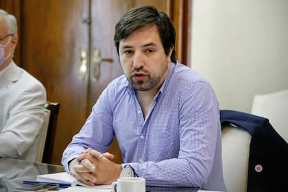 El viceministro de Salud bonaerense, Nicolás Kreplak, calculó que la Sputnik V comenzará a ser aplicada en el país en el mes de enero