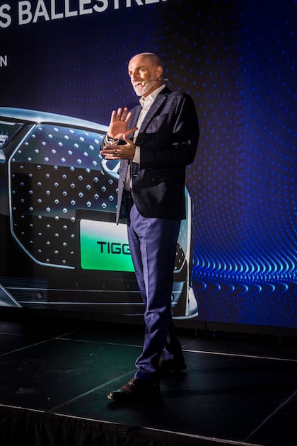 Nicolás Ballestero, CEO del Grupo Corven, fue el encargado de cerrar la presentación.
