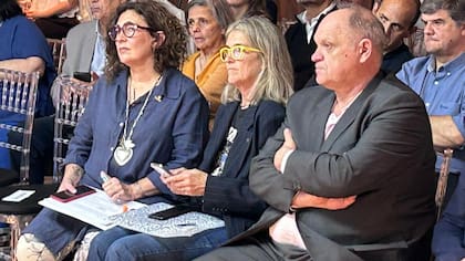 Nicolás Bronzovich junto a María Beatriz "Pilu" Giraudo en un evento de Fertilizar este miércoles