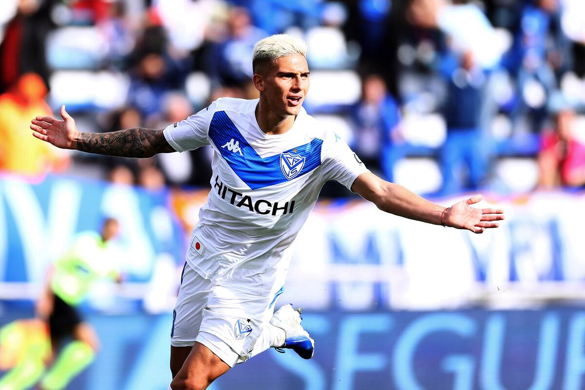 Nicolás Domínguez, la figura de Vélez: anotó dos goles en el 3-1 a Newell´s.