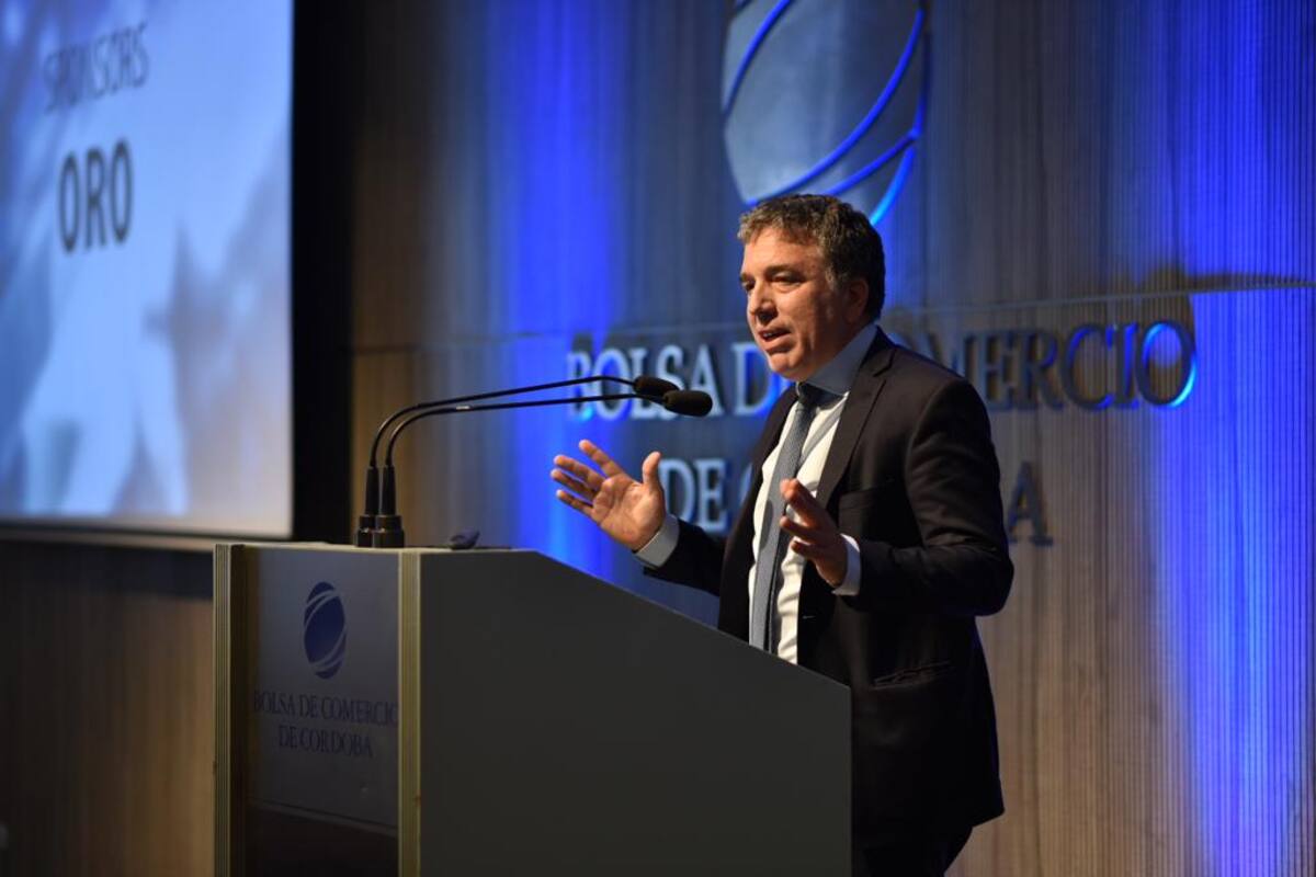 Nicolás Dujovne criticó el pacto fiscal