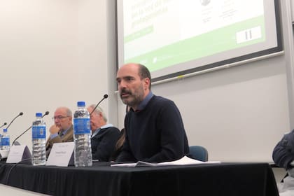 Nicolás Gadano, en la presentación de su libro "La transición energética", organizado por el Centro para la Evaluación de Políticas basadas en la Evidencia (CEPE) de la Universidad Di Tella.