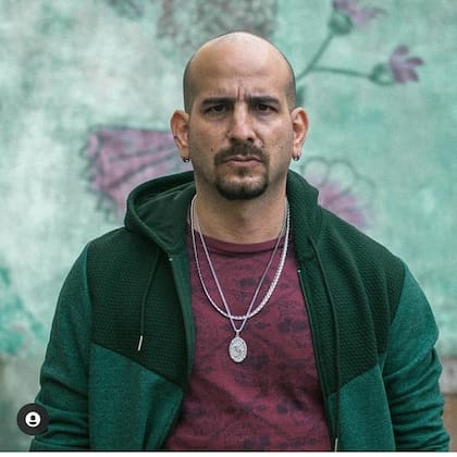 Nicolás García Hume tiene 41 años y participó de varias ficciones en la Argentina