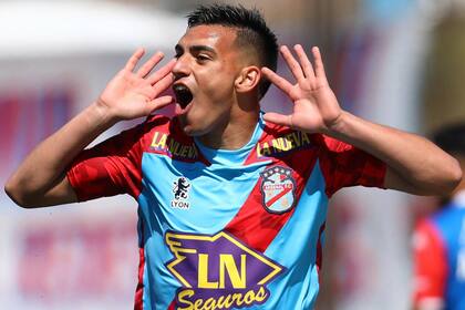 Nicolás Giménez (Arsenal) es el que más remató al arco