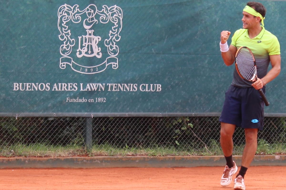 Nicolás Kicker en su primer partido tras la suspensión por arreglo de partidos.