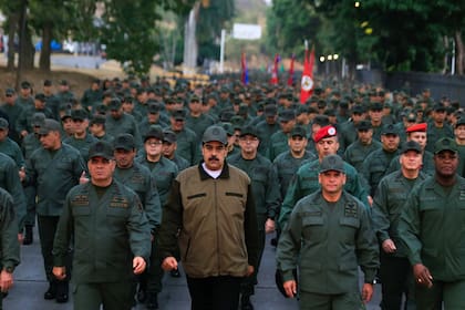 Nicolás Maduro, ante militares: “Soldados de la patria, ha llegado la hora de combatir”
