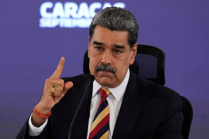 Nicolás Maduro convocó a reservistas a recibir entrenamiento en disparo de armas de fuego