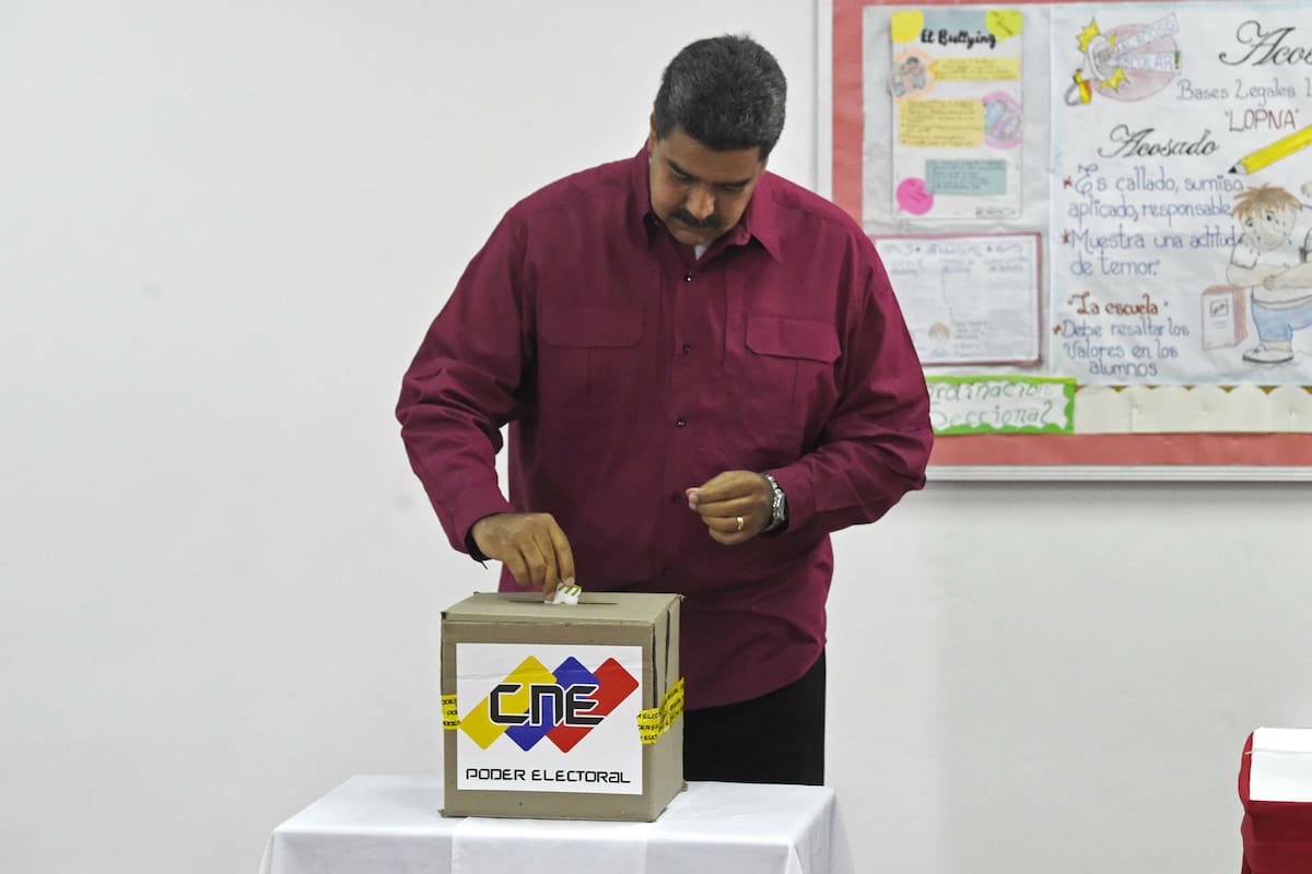Nicolás Maduro fue el primero en votar