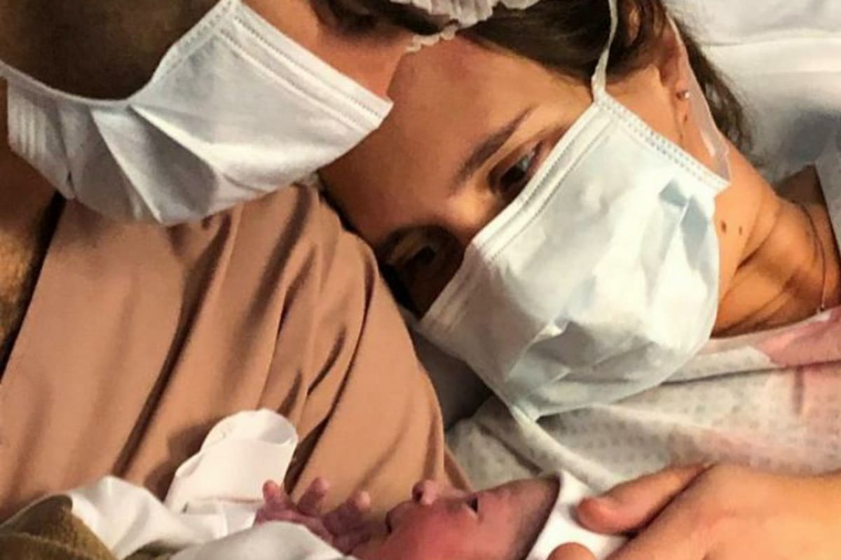 Nicolás Marcolini y Valeria Nannini se convirtieron en padres en mayo, días después de recuperarse de la enfermedad