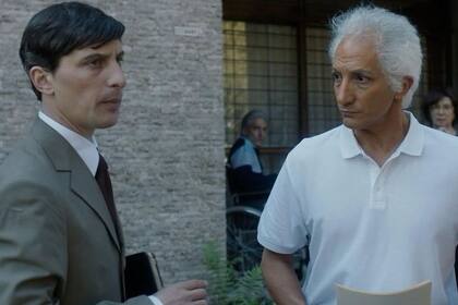 Nicolás Mateo y Juan Minujín, en los roles de Cúneo Libarona y Coppola