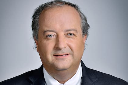Nicolás Monckeberg Díaz fue ministro de Trabajo en Chile y renunció en medio del estallido social.