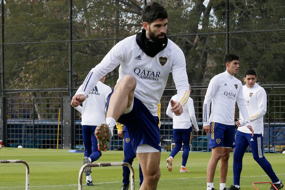 Nicolás Orsini, una de las caras nuevas de Boca en la vuelta al trabajo bajo las órdenes de Miguel Angel Russo en el Complejo Pedro Pompilio